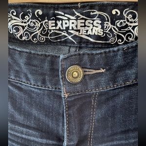 EXPRESS STELLA, Skinny, low rise, distressed sz. 4r